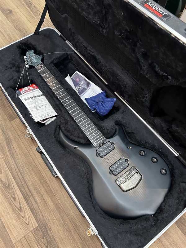 MUSICMAN Majestyの画像